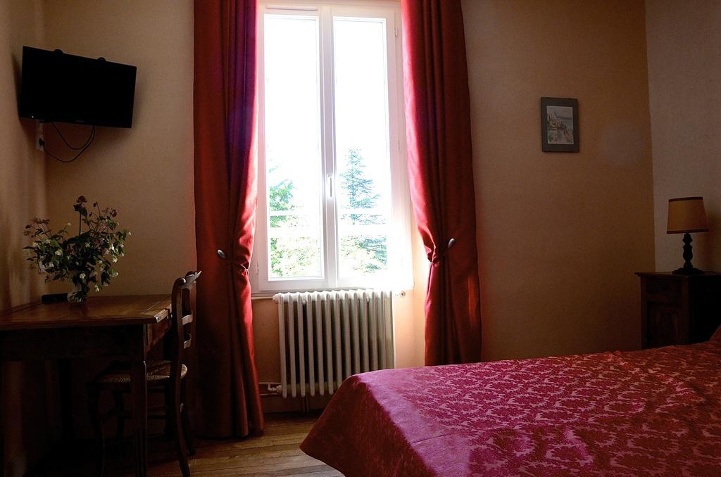 Le Vieux Noyer Bed and Breakfast Saint-Maurice-de-Tavernole Kamer foto