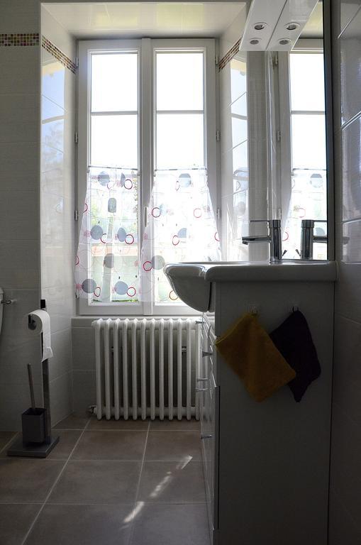 Le Vieux Noyer Bed and Breakfast Saint-Maurice-de-Tavernole Kamer foto